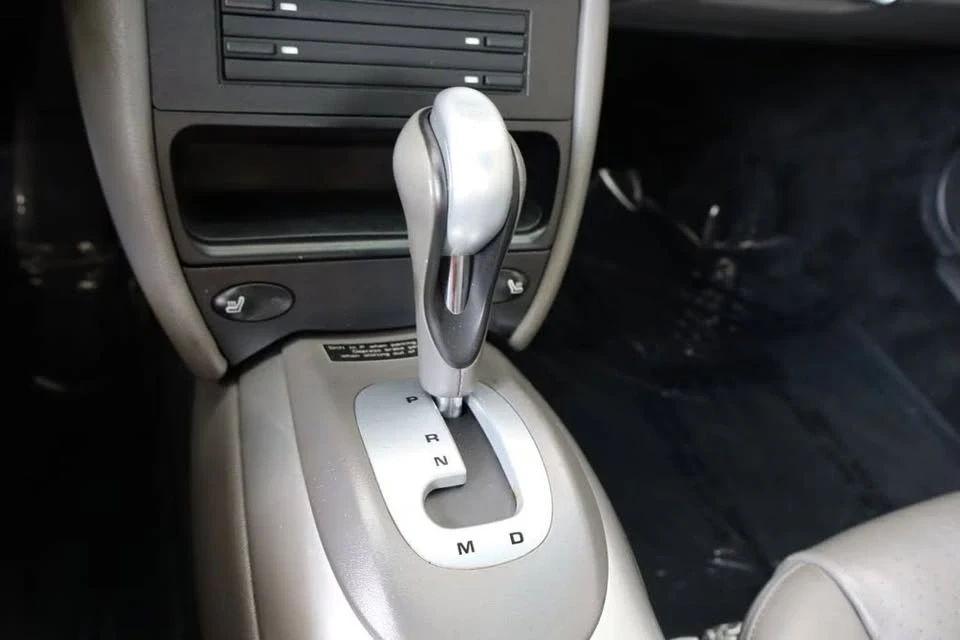 2005 Porsche 997 Carrera - Image 12 of 13