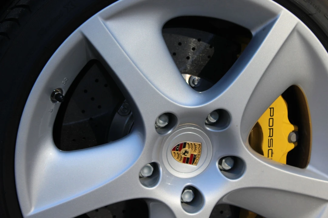 2005 Porsche 996 Turbo - Image 15 of 31