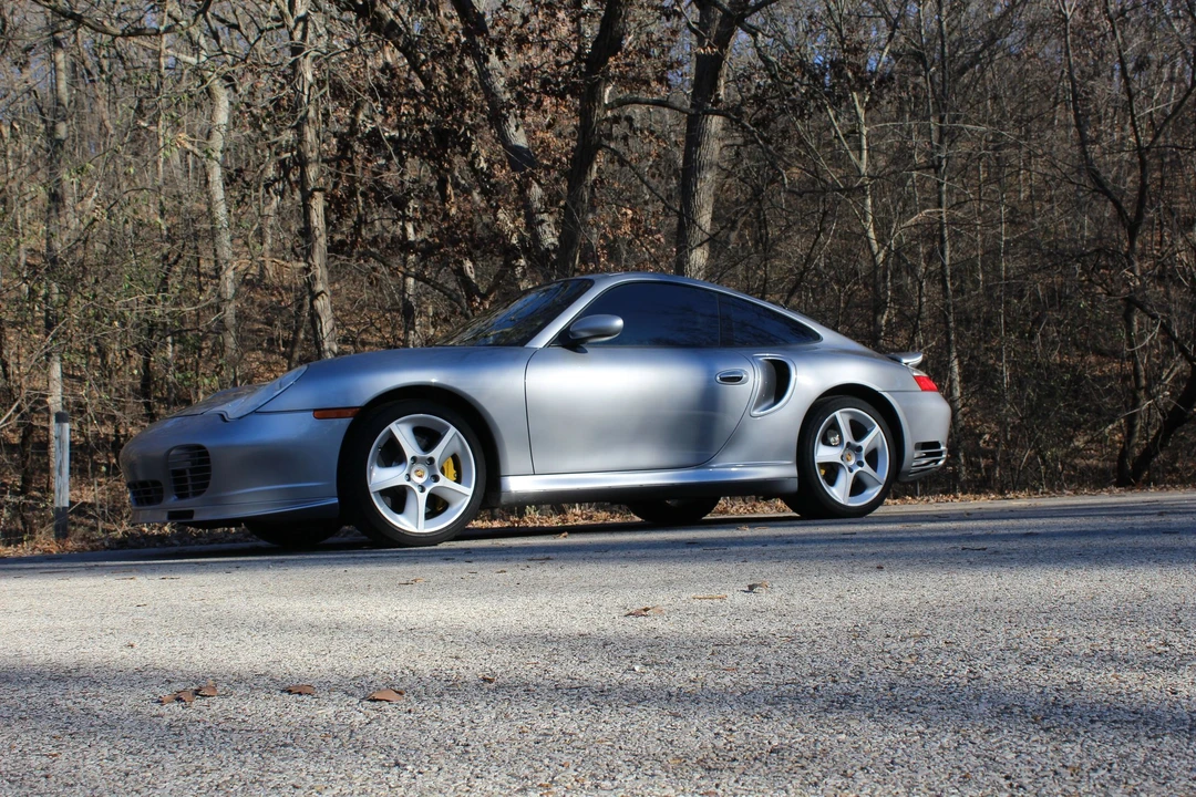 2005 Porsche 996 Turbo - Image 10 of 31