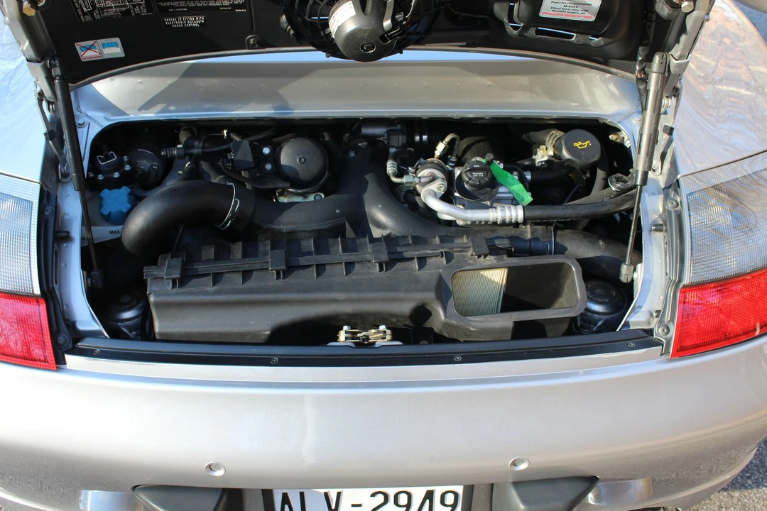 2005 Porsche 996 Turbo - Image 21 of 31