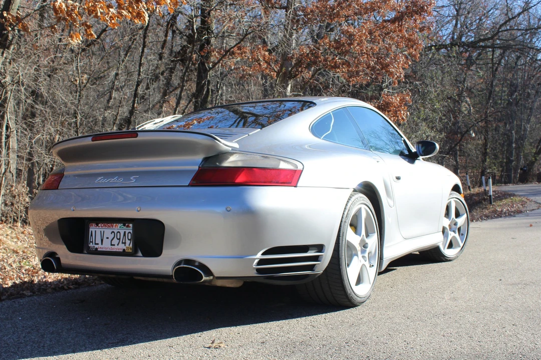 2005 Porsche 996 Turbo - Image 12 of 31