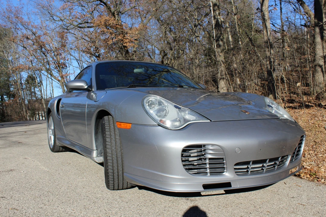 2005 Porsche 996 Turbo - Image 13 of 31