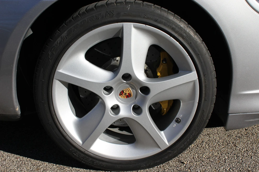2005 Porsche 996 Turbo - Image 16 of 31