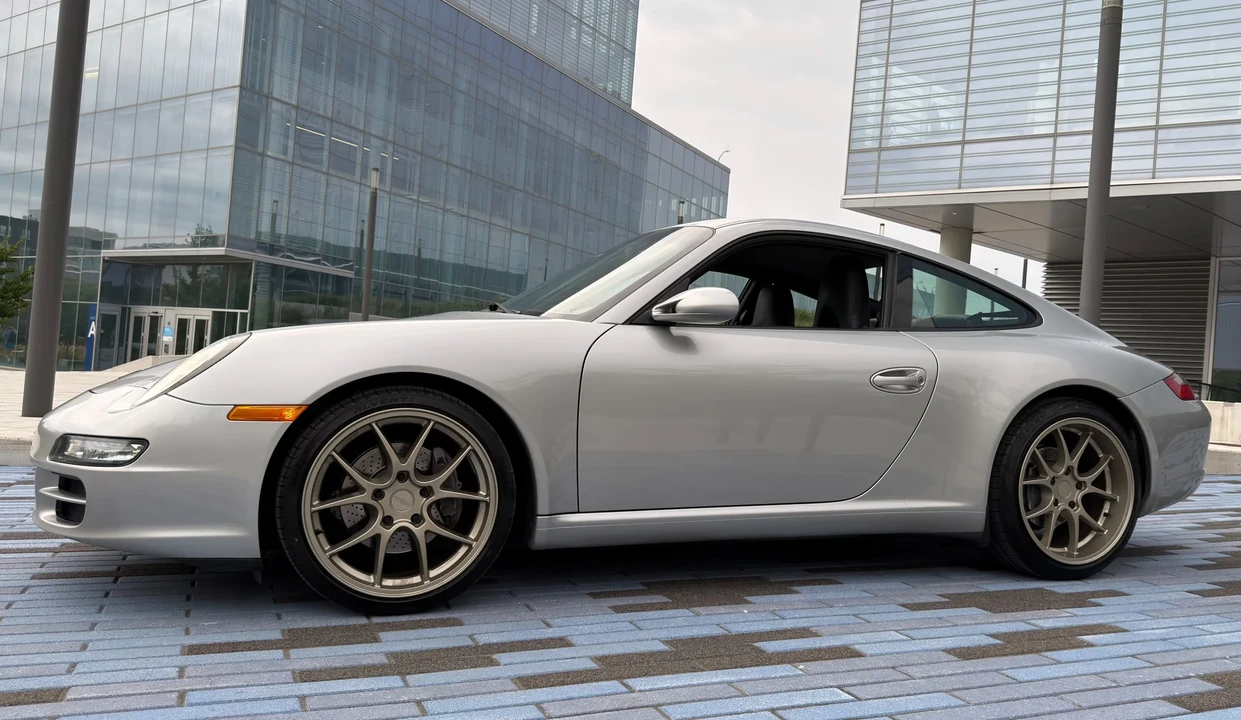 2005 Porsche 997 Carrera - Image 18 of 31
