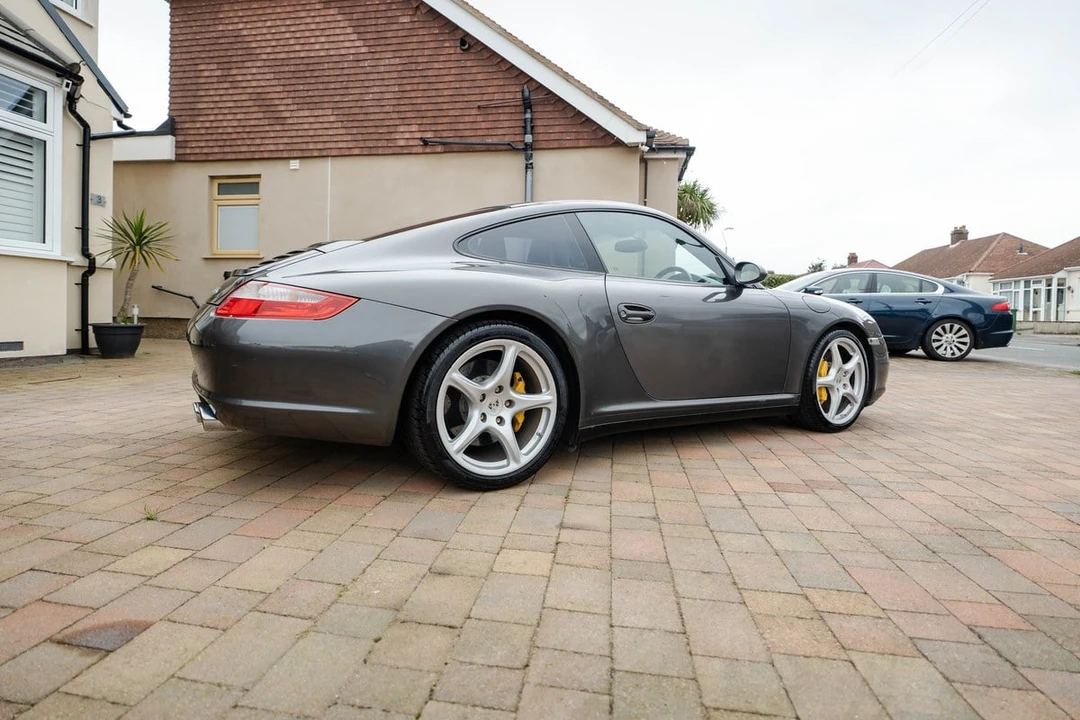 2005 Porsche 997 Carrera 4S - Image 9 of 30