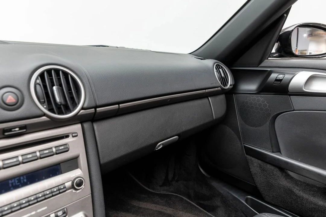 2005 Porsche 987 Boxster - Image 27 of 31