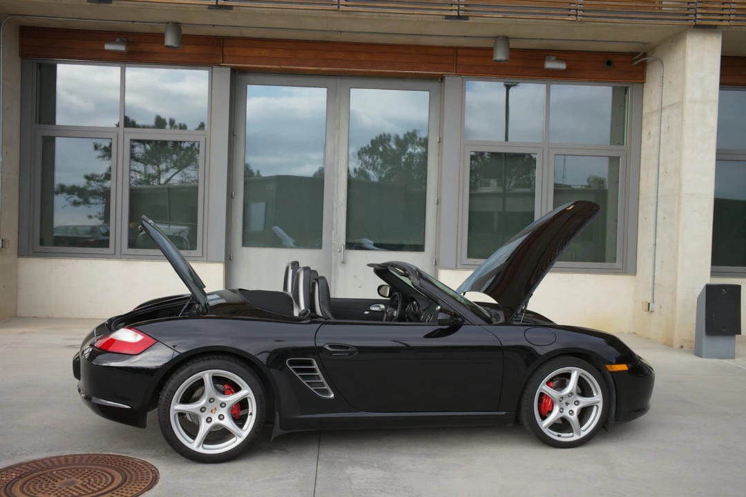 2005 Porsche 987 Boxster S - Image 16 of 31