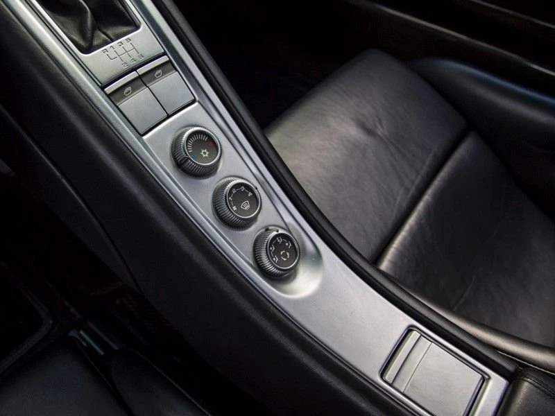 2005 Porsche Carrera GT - Image 17 of 21