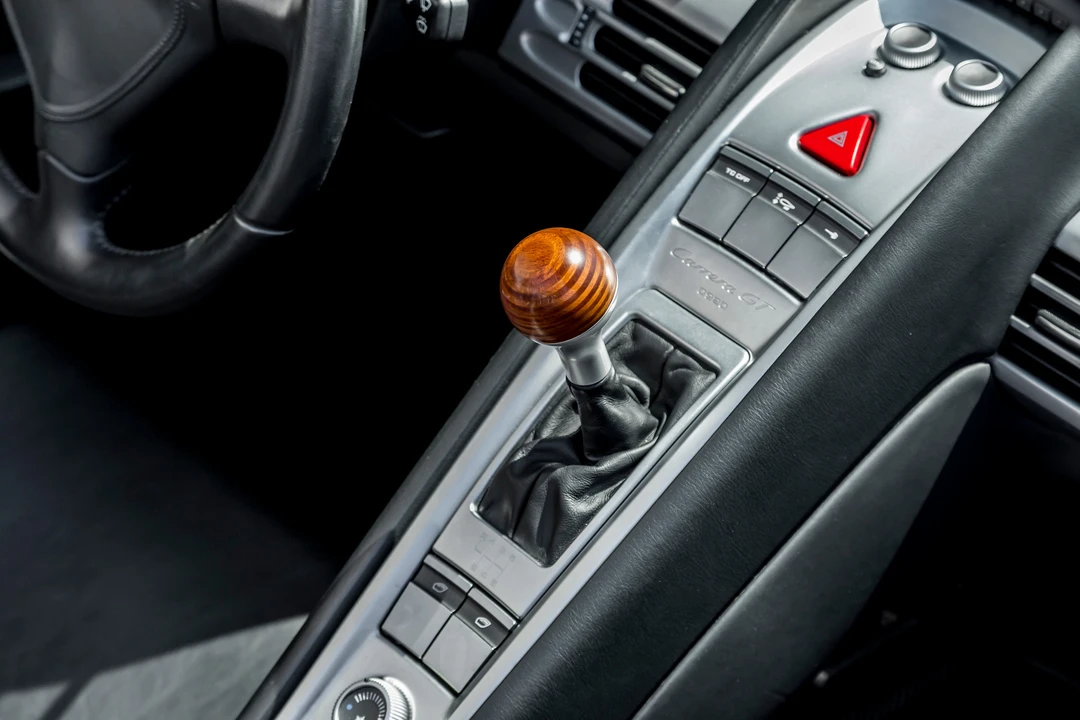 2005 Porsche Carrera GT - Image 4 of 7