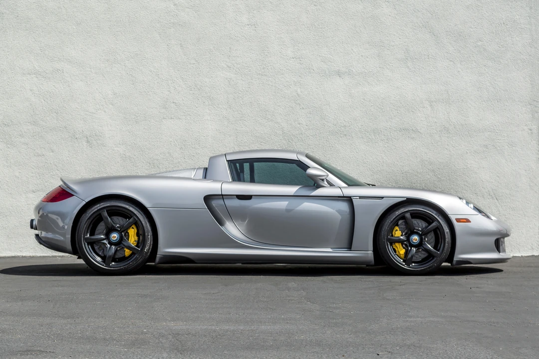 2005 Porsche Carrera GT - Image 2 of 7