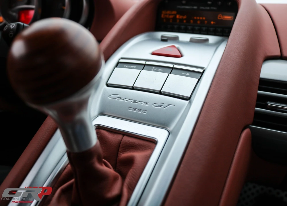 2005 Porsche Carrera GT - Image 8 of 10