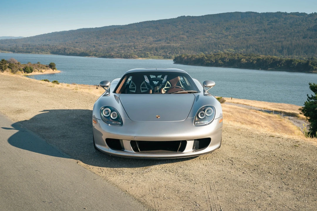 2005 Porsche Carrera GT - Image 2 of 8