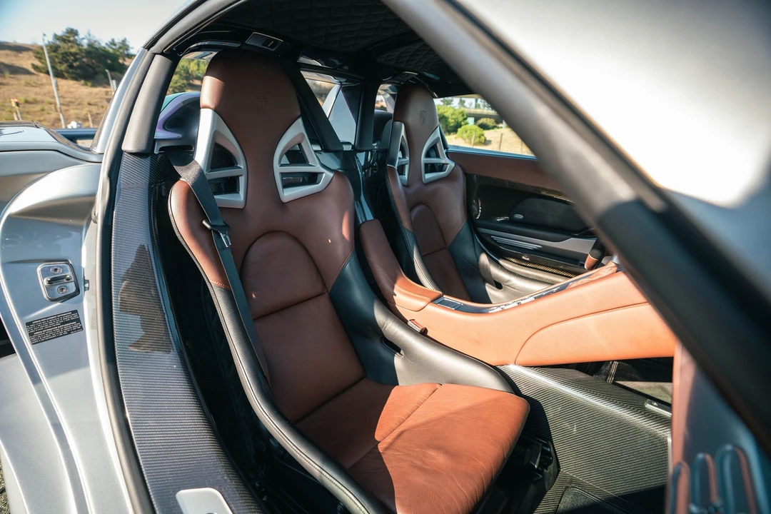 2005 Porsche Carrera GT - Image 5 of 8