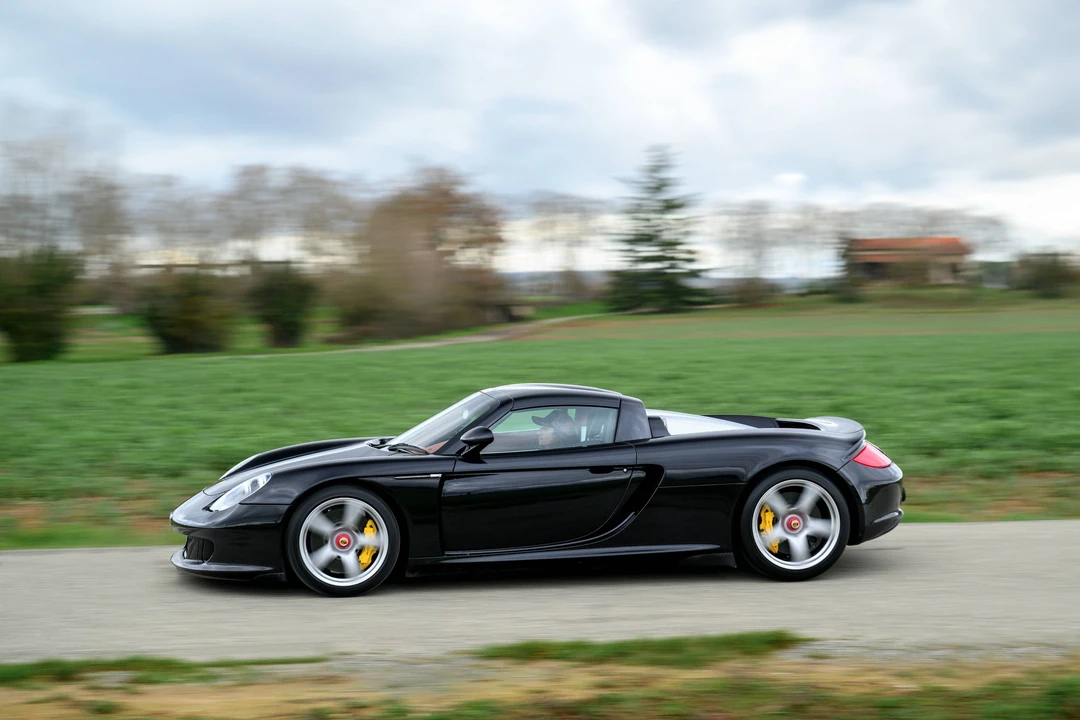 2005 Porsche Carrera GT - Image 16 of 31