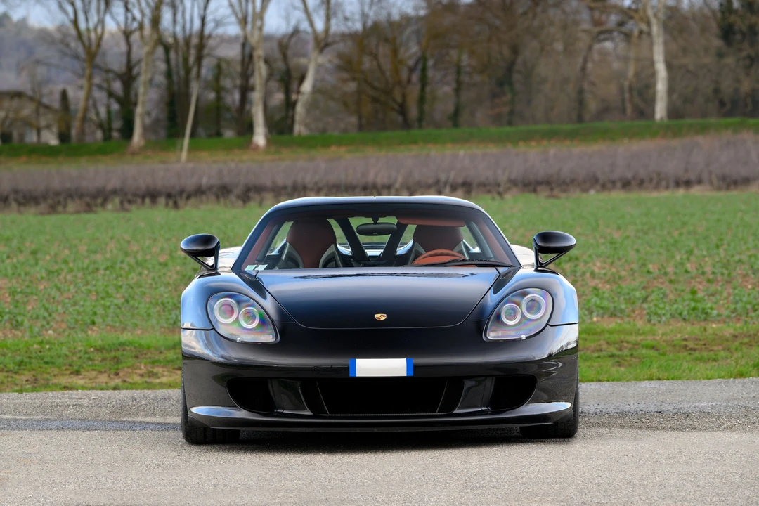 2005 Porsche Carrera GT - Image 11 of 31