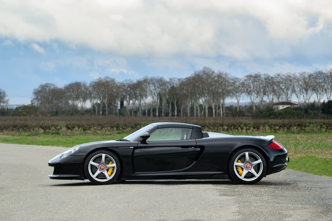 2005 Porsche Carrera GT - Image 10 of 31