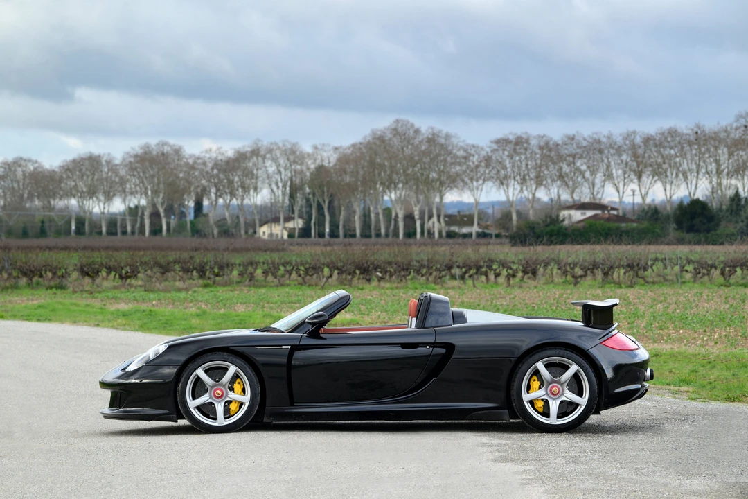 2005 Porsche Carrera GT - Image 9 of 31