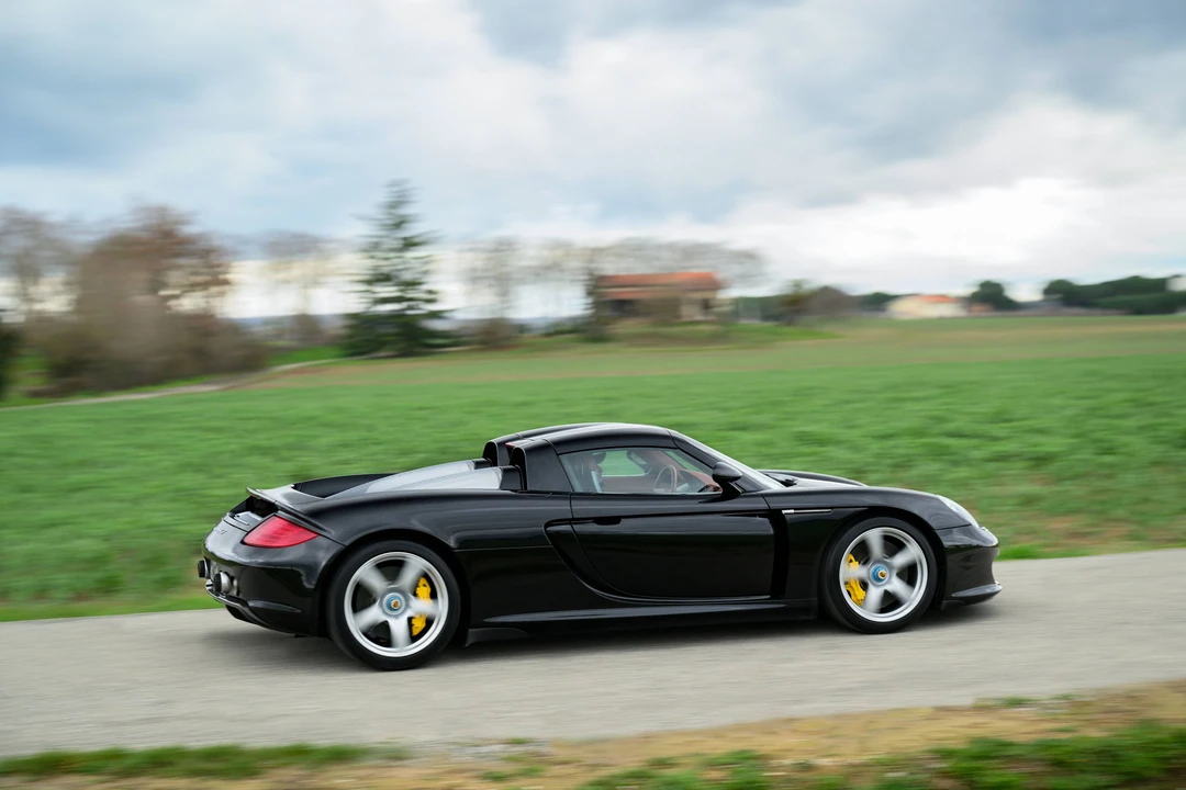2005 Porsche Carrera GT - Image 15 of 31