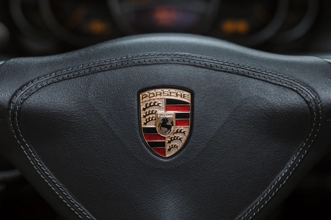 2005 Porsche Carrera GT - Image 9 of 31