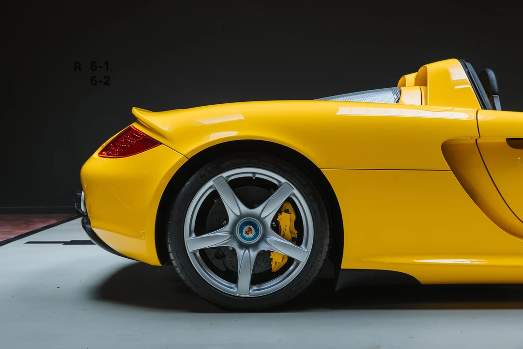 2005 Porsche Carrera GT - Image 29 of 31