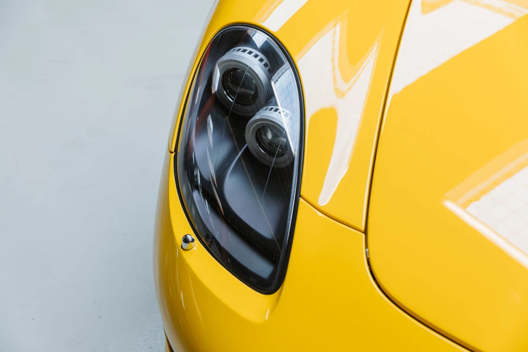 2005 Porsche Carrera GT - Image 24 of 31