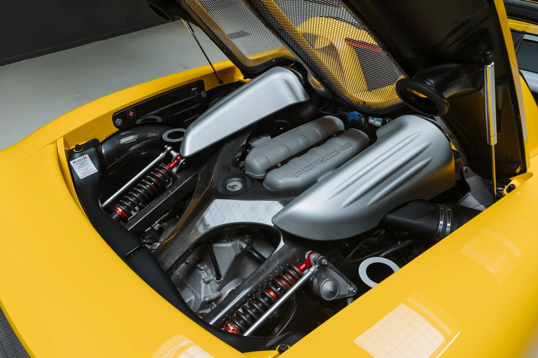 2005 Porsche Carrera GT - Image 13 of 31