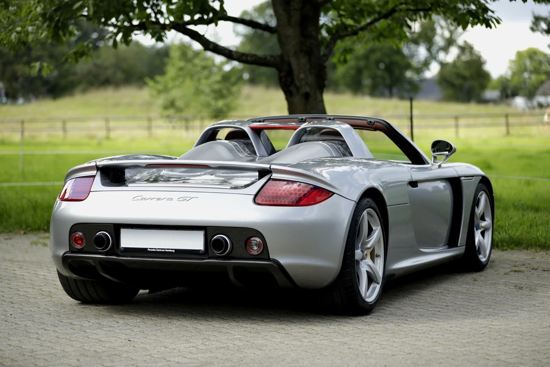 2005 Porsche Carrera GT - Image 6 of 31