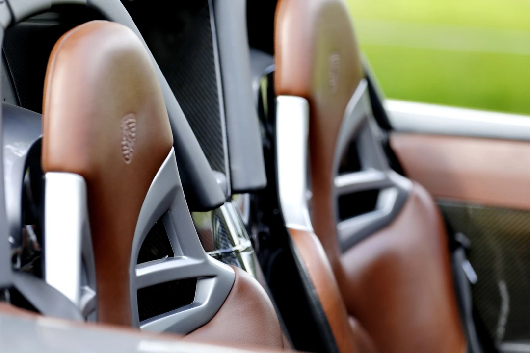 2005 Porsche Carrera GT - Image 20 of 31