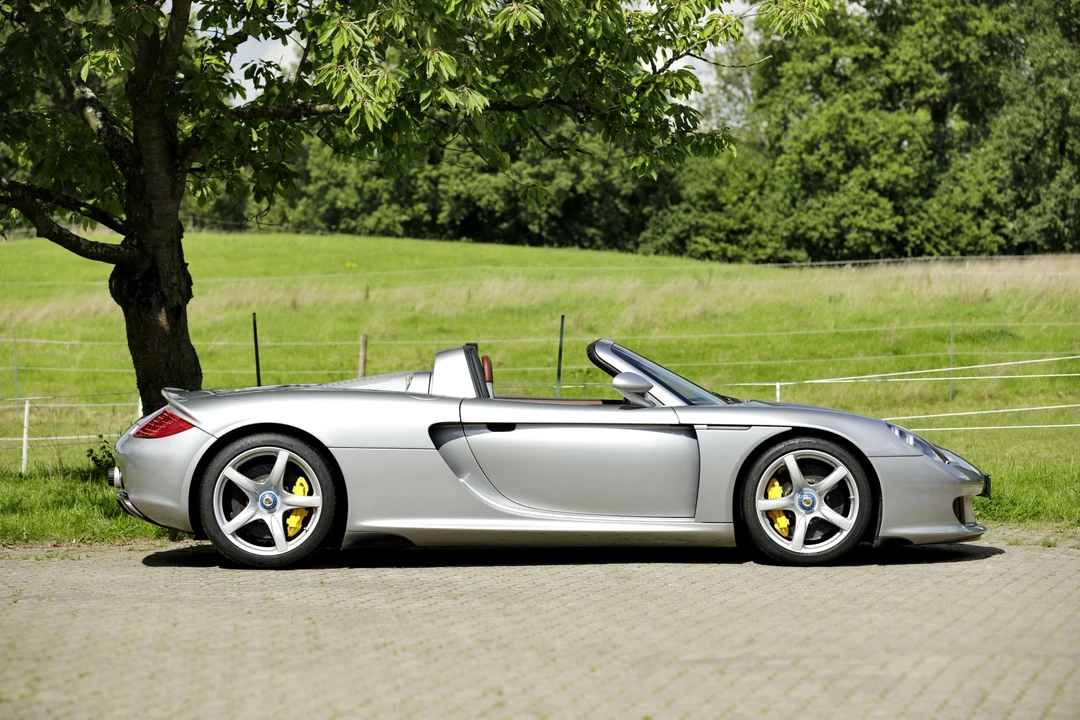 2005 Porsche Carrera GT - Image 8 of 31