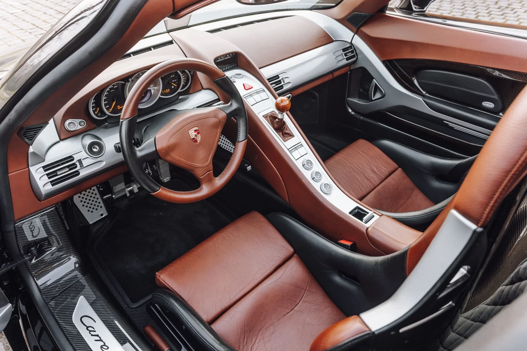 2005 Porsche Carrera GT - Image 20 of 31