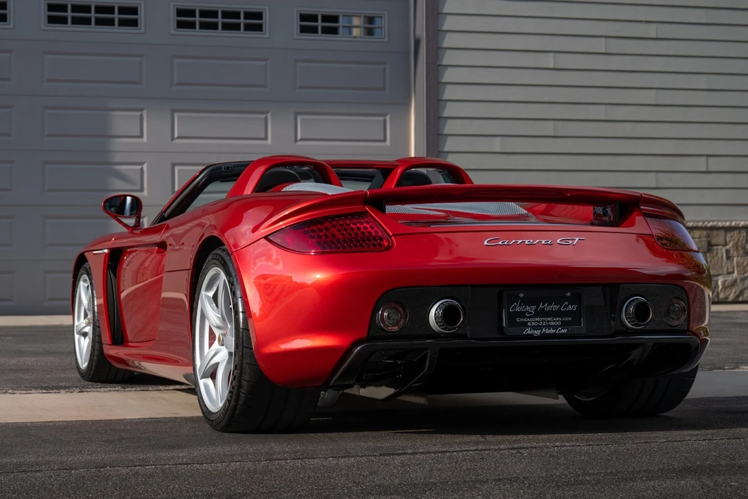 2005 Porsche Carrera GT - Image 13 of 31