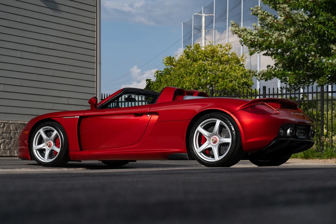 2005 Porsche Carrera GT - Image 9 of 31
