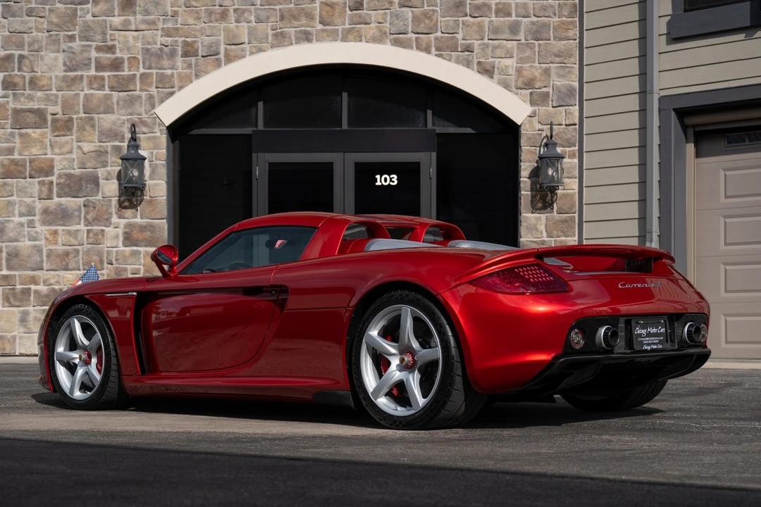2005 Porsche Carrera GT - Image 11 of 31