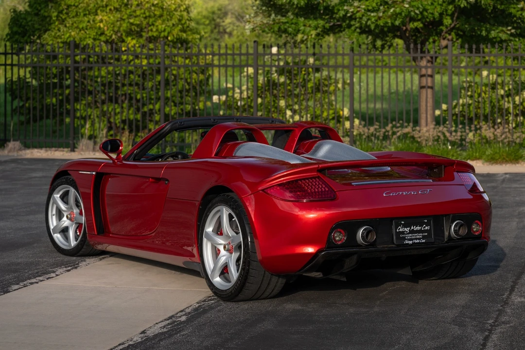 2005 Porsche Carrera GT - Image 12 of 31
