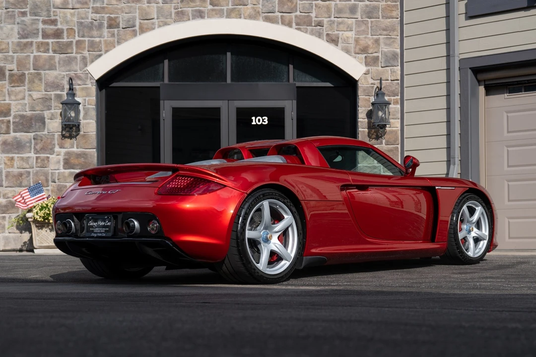 2005 Porsche Carrera GT - Image 18 of 31