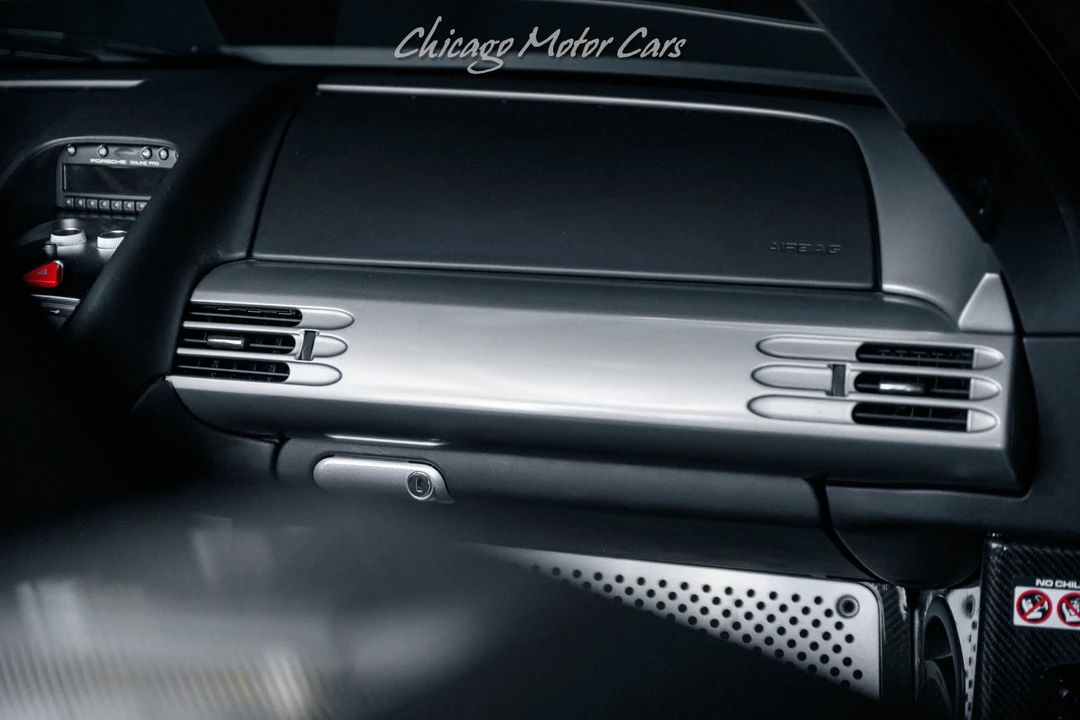 2005 Porsche Carrera GT - Image 23 of 31