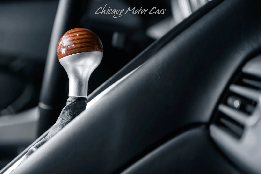 2005 Porsche Carrera GT - Image 18 of 31