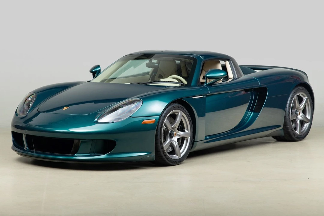 2005 Porsche Carrera GT - Image 2 of 31