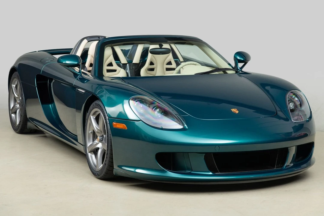 2005 Porsche Carrera GT - Image 13 of 31