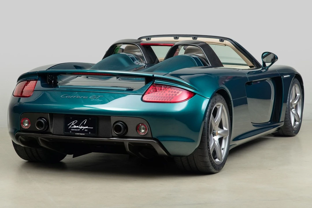 2005 Porsche Carrera GT - Image 9 of 31