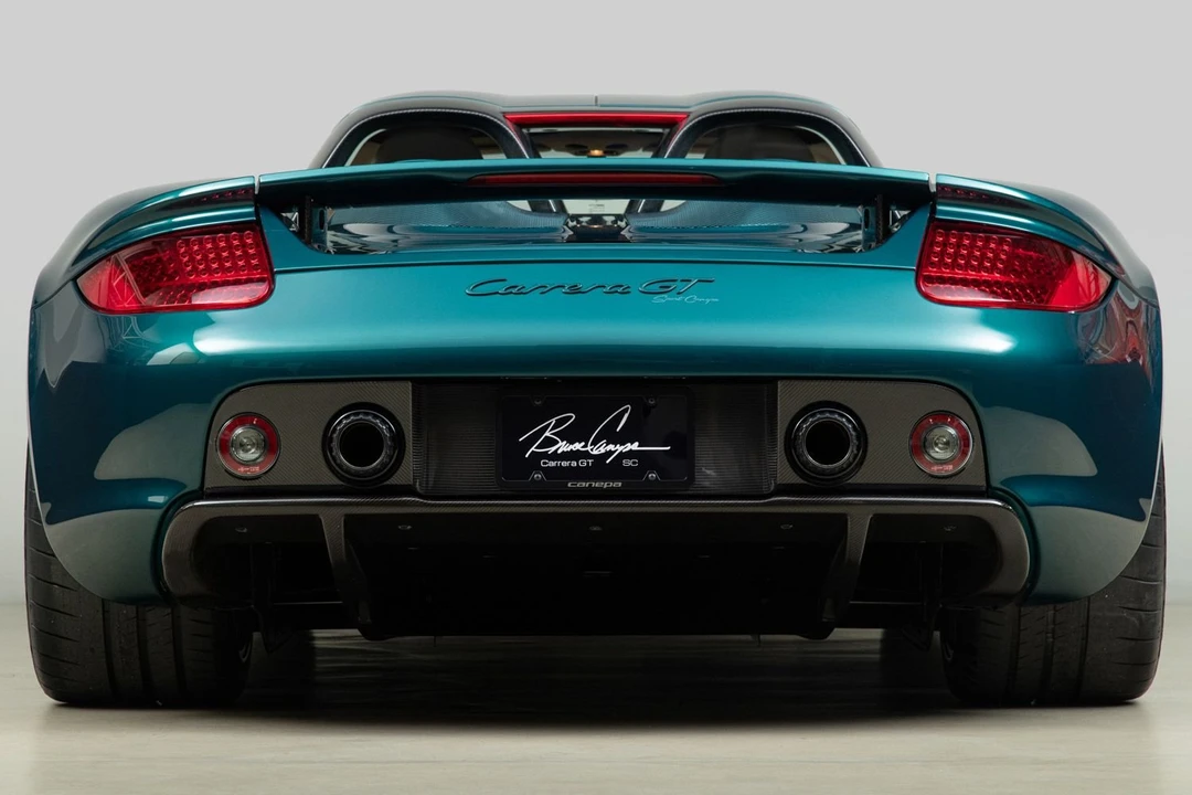 2005 Porsche Carrera GT - Image 21 of 31
