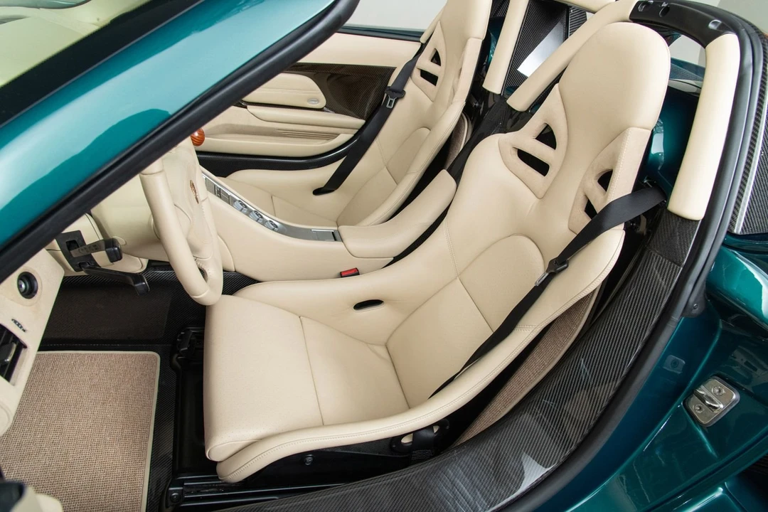 2005 Porsche Carrera GT - Image 28 of 31