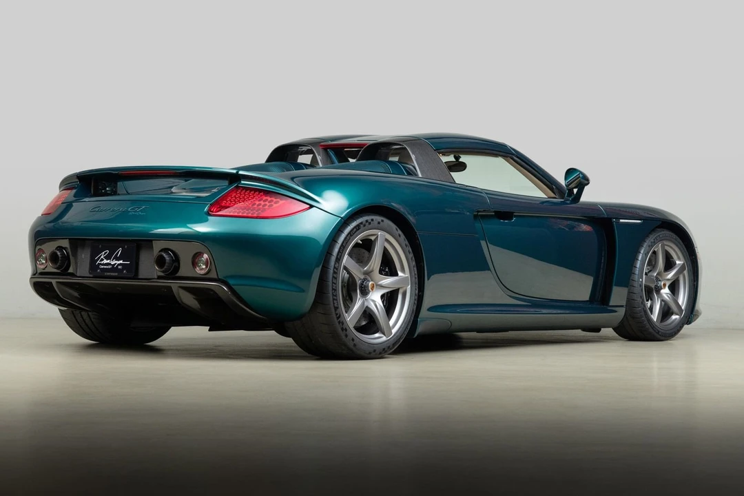 2005 Porsche Carrera GT - Image 22 of 31