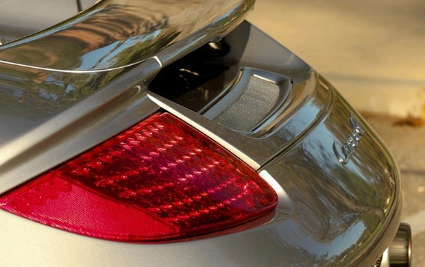 2005 Porsche Carrera GT - Image 11 of 15