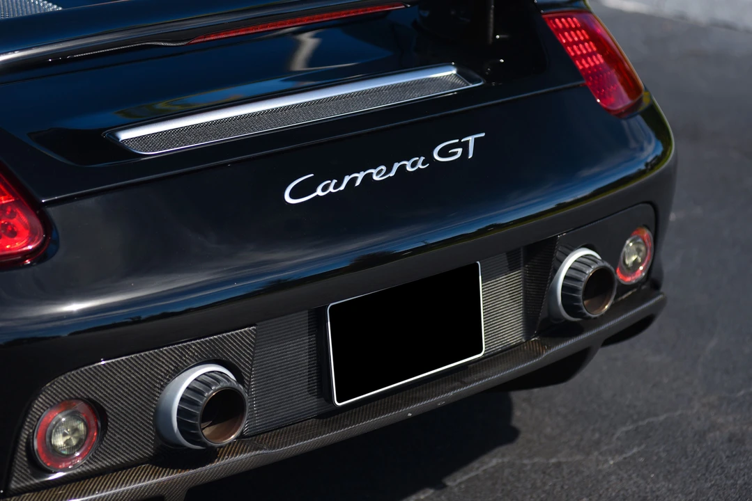 2005 Porsche Carrera GT - Image 5 of 31