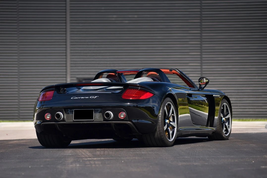2005 Porsche Carrera GT - Image 2 of 31
