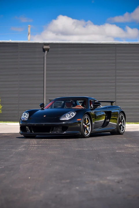 2005 Porsche Carrera GT - Image 13 of 31