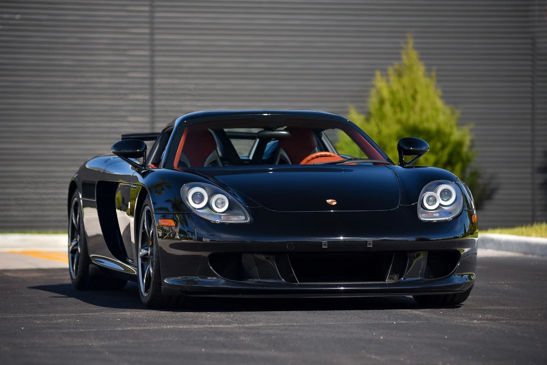 2005 Porsche Carrera GT - Image 12 of 31