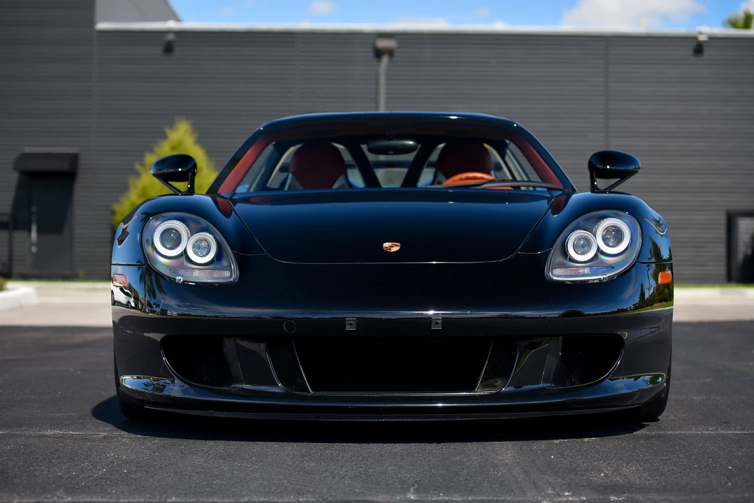 2005 Porsche Carrera GT - Image 16 of 31