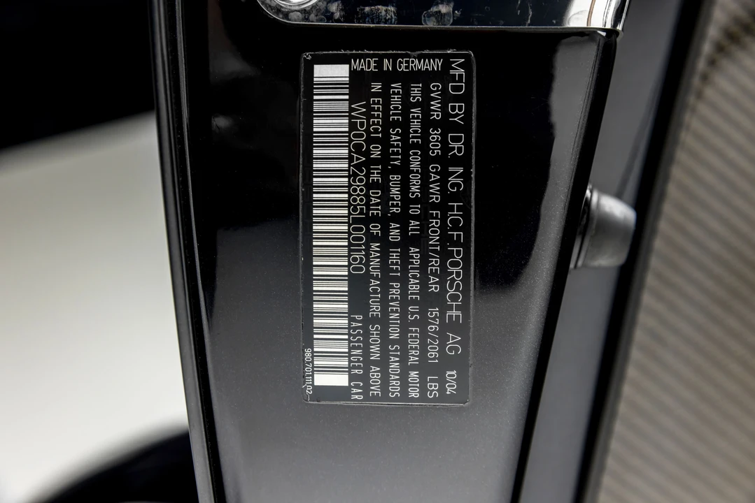 2005 Porsche Carrera GT - Image 10 of 31